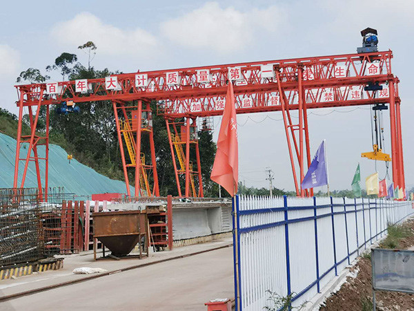 福建福州行车行吊生产厂家10吨桥式起重机特点