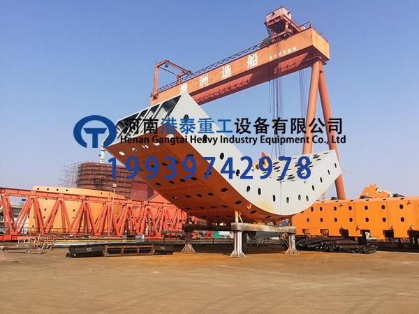 造船门式起重机的刚性腿和柔性腿有何区别